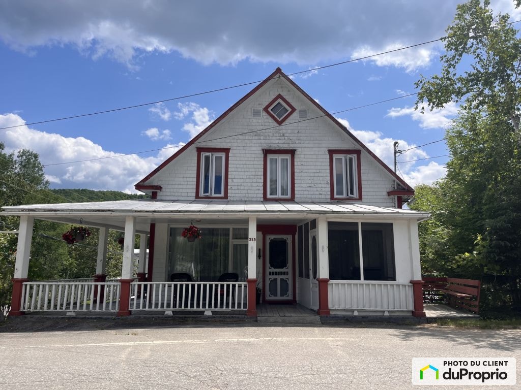 $253,000 - 2 Storey for sale in ND-De-Montauban — photo 2