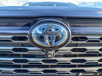Leather Seats, Sunroof, Cooled Seats, Wireless Charging, Heated Steering Wheel, Power Liftgate, Heat... (image 9)