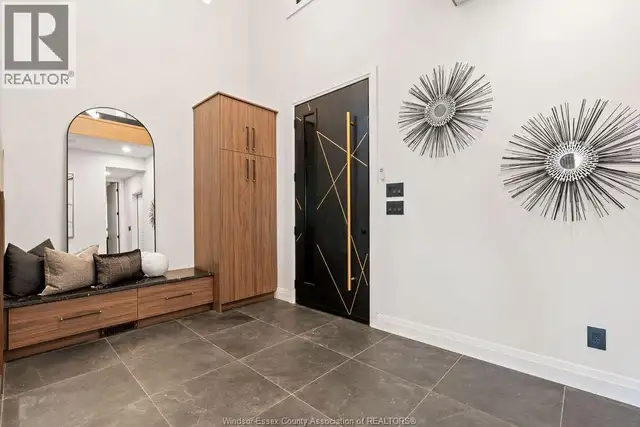 8720 RIVERSIDE DRIVE East Windsor, Ontario in Houses for Sale in Windsor Region - Image 10