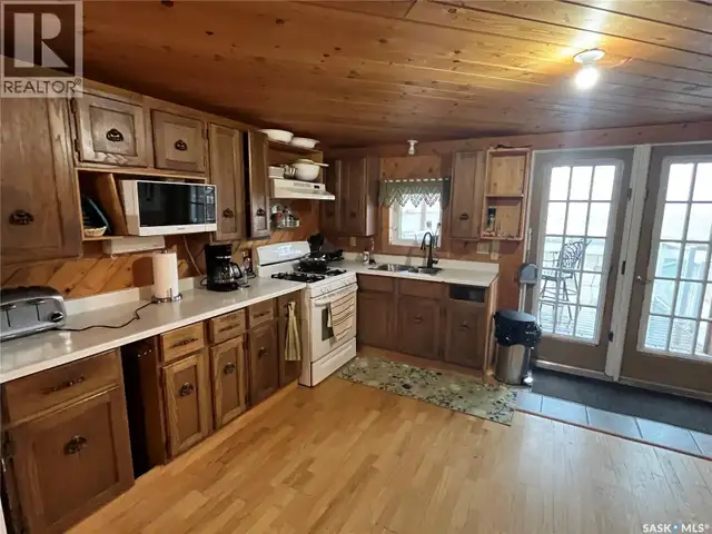30 Lakeshore DRIVE Fishing Lake, Saskatchewan in Houses for Sale in Saskatoon - Image 11