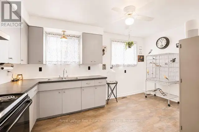 334 TRAGINA AVENUE N Hamilton (Homeside), Ontario in Houses for Sale in Oakville / Halton Region - Image 12
