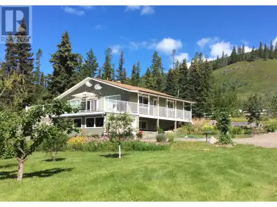 Exceptionally private property with 425 ft of lakefront located on the north shore of beautiful Fran...