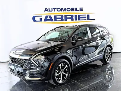 Comes equipped with: Power Trunk, Power Mirrors, Sunroof , Load Bearing Exterior Rack, Remote Igniti...