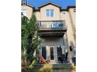 NO STRATA FEES! Welcome to urban living at its finest in downtown Invermere! Situated within easy wa...