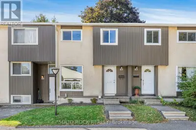 Newly updated 3 bedroom condo townhome on Lassiter Terrace in very desirable Beaconwood. Close to th...