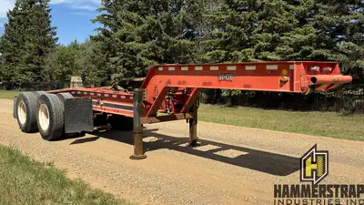FRUEHAUF Tandem Axle Jeep Spring suspension Sliding 5th wheel hitch Air brakes Ramps 11R 22.5 tires...
