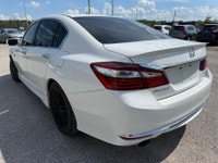 2017 HONDA ACCORD SPORT 6 SPEED MANUAL SUPER CLEAN MUST SEE ONLY $159.03 BI WEEKLY WITH $0 DOWN O.A.... (image 4)