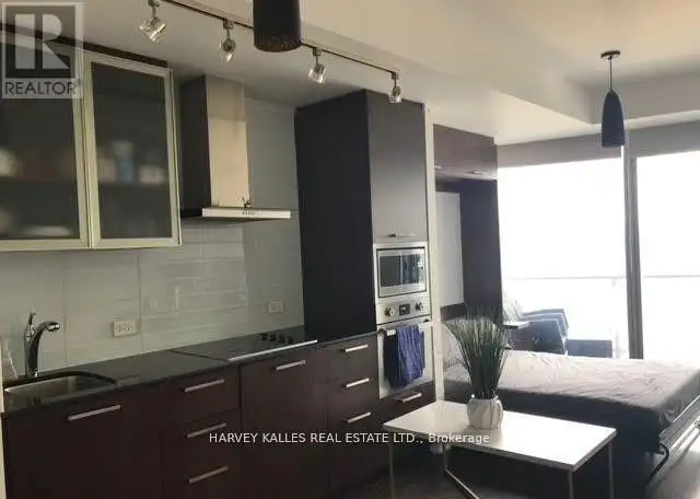 5708 - 12 YORK STREET Toronto (Waterfront Communities), Ontario in Long Term Rentals in City of Toronto - Image 2