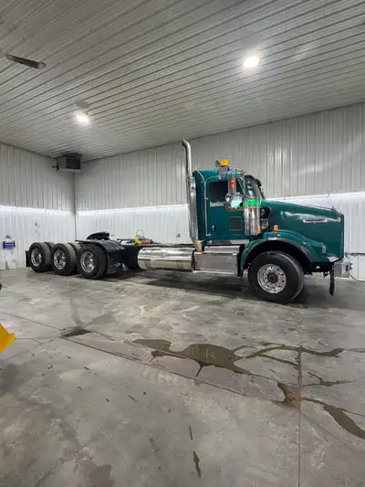 2017 Kenworth T800 Cummins 550 Tri drive motor Overhauled at 587 000 Kms 5225 hrs 9676kg T69170, 269...