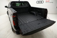 Save over $20,700 + NO LUXURY TAX on this ultra low KM 2025 GMC Sierra EV Max Range Denali that just... (image 9)