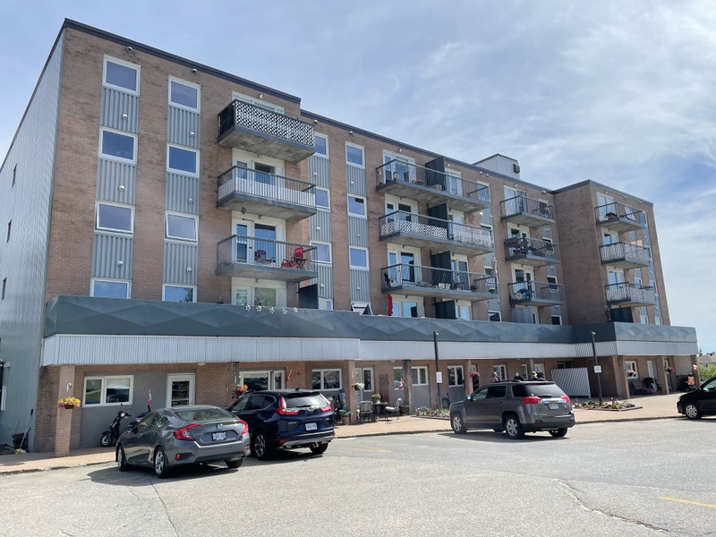 2 Bedroom Apartment in North Bay All Inclusive Long Term Rentals