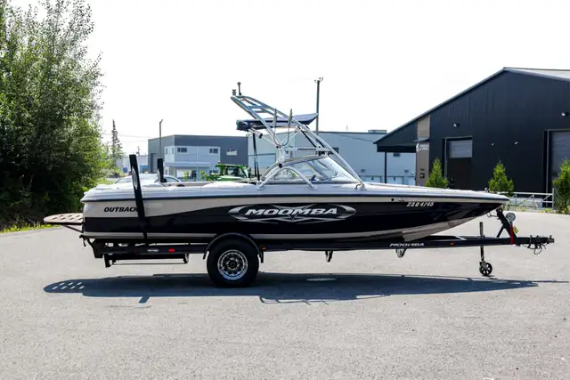 2004 Moomba Outback in Powerboats & Motorboats in Rimouski / Bas-St-Laurent - Image 6