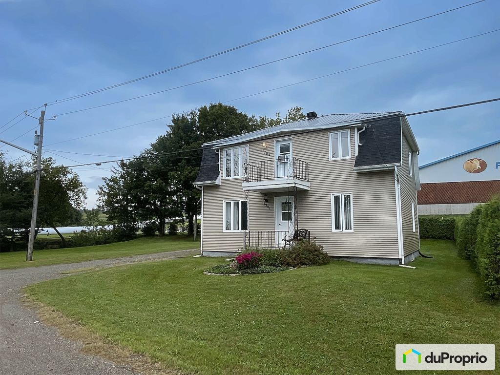 $299,000 - Duplex for sale in Ste-Marie — photo 1