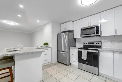Move in now and get First month rent free These Beautiful luxury high-rise buildings boast breathtak...