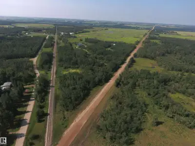 Spectacular 21.58 Acre parcel of land in Coronado area with a 52'x80' Quonset with metal siding & co...