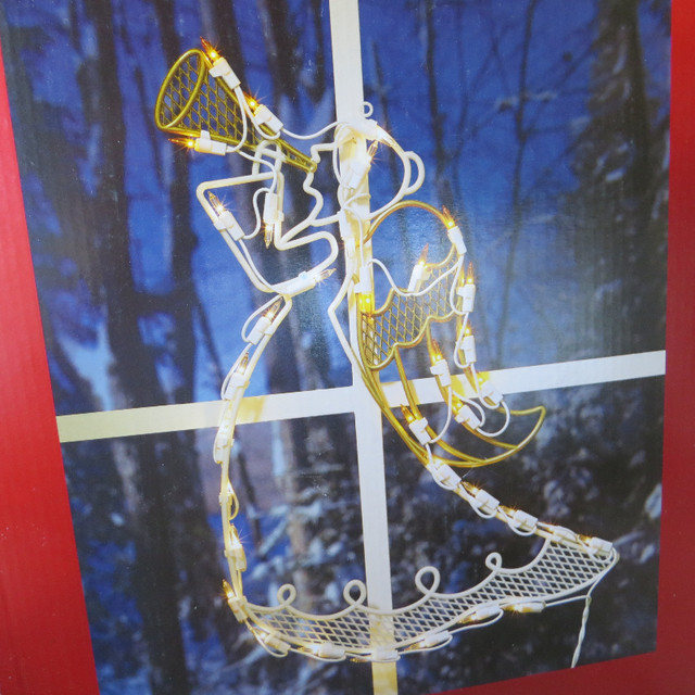 Christmas Lighted Angel Window Decoration in Holiday, Event & Seasonal in Winnipeg - Image 2