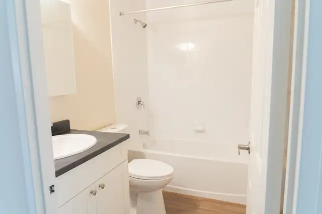 Windermere Place - Syracuse Apartment for Rent in Long Term Rentals in London - Image 15