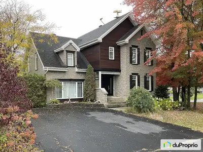 Magnifique maison situé à Drummondville (St-Majorique) 8 min de l'autoroute 20. Grand terrain de 22...