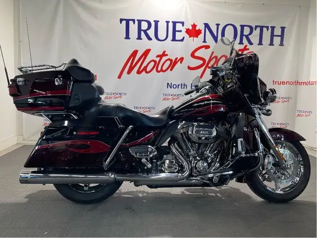 2013 Harley-Davidson CVO Electra Glide Ultra LIKE NEW/HEATED SEA in Sport Touring in North Bay - Image 3