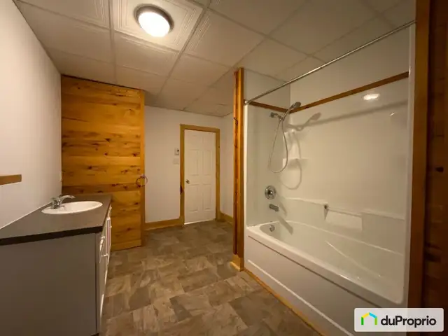 $689,000 - Bungalow for sale in Stoneham in Houses for Sale in Québec City - Image 7