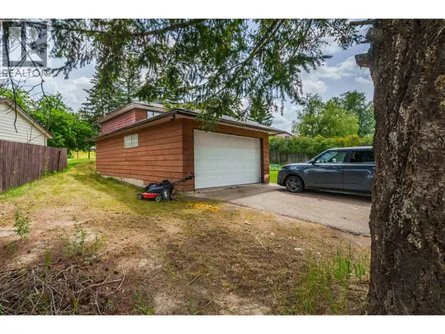 720 CARIBOO TRAIL 100 Mile House, British Columbia in Houses for Sale in 100 Mile House - Image 33