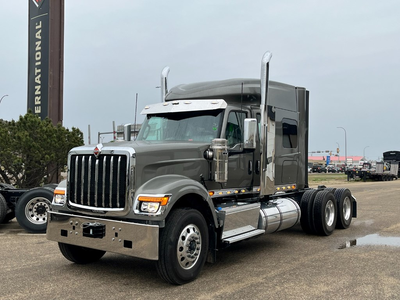 The All New 2026 International HX520 Tandem. Featuring the Cummins X15 565HP engine with 1850 torque...