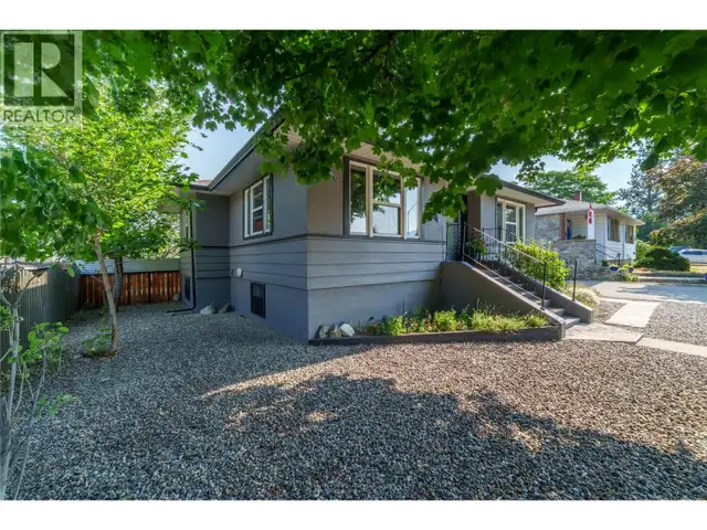 413 Conklin Avenue Penticton, British Columbia in Houses for Sale in Penticton - Image 4