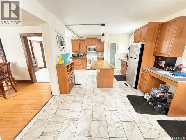 434 2nd STREET Weyburn, Saskatchewan in Houses for Sale in Regina - Image 22