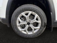 SPECIAL OFFER! Cloth Low-Back Bucket Seats, Heated Front Seats, 8.4 Touchscreen Display, Apple Carpl... (image 9)