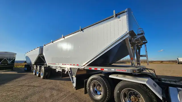 2026 DOEPKER Legacy Super B **SALE SAVE $6,500** in Farming Equipment in Saskatoon - Image 22