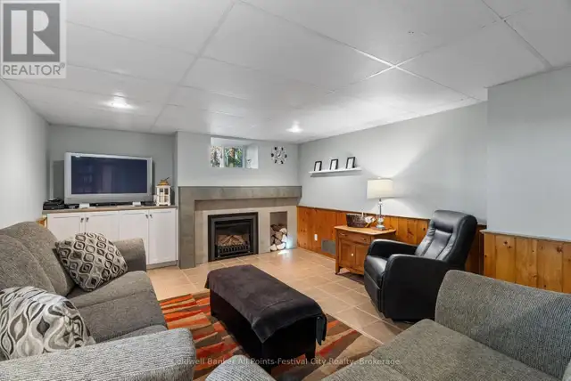 81993 BLUEWATER HIGHWAY Ashfield-Colborne-Wawanosh (Colborne), O in Houses for Sale in Grand Bend - Image 32