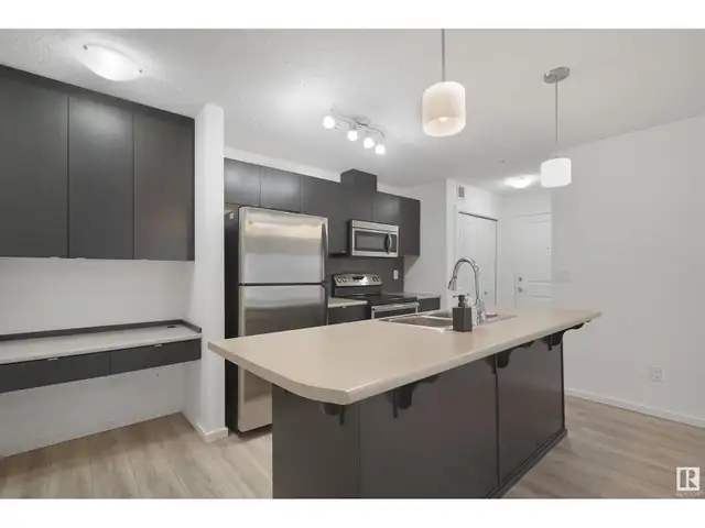 #114 3357 16A AV NW Edmonton, Alberta62864392166018124