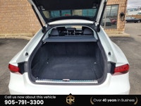 No accident Ontario vehicle with Lot of Options! Call (905) 791-3300 - Black Leather/ Leatherette in... (image 8)
