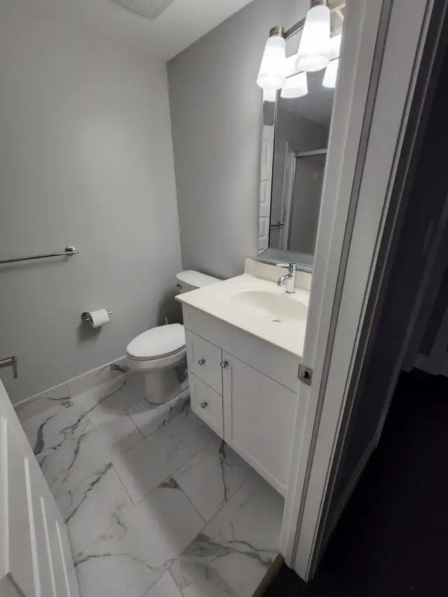 Basement suite for rent with shared access in Room Rentals & Roommates in Sarnia - Image 6