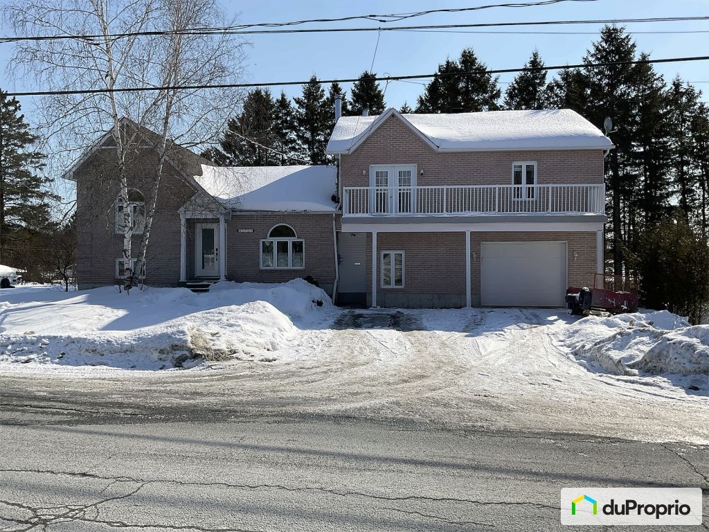 207e Rue — photo 1