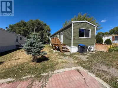 Welcome to this bright and modern 2 bedroom, 1 bathroom manufactured home. Built in 2023 and offerin...