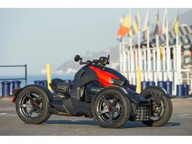 2023 Can-Am Ryker 900 ACE in Sport Bikes in Oakville / Halton Region - Image 3