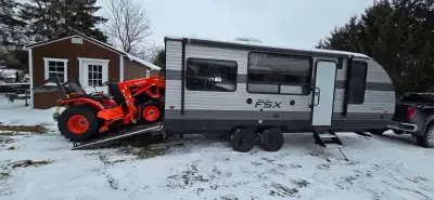 BY APT ONLY! 519-861-5555. NO E-MAILS PLEASE. SOME UNIT IS IN WINTER STORAGE OF SITE, PLEASE CALL FI...