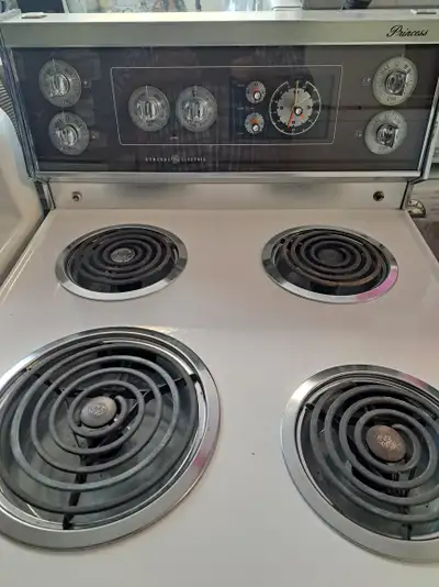 FURNITURE AND APPLIANCES Rare and unique find. Eaton Viking "Imperial" brand in excellent condition,...