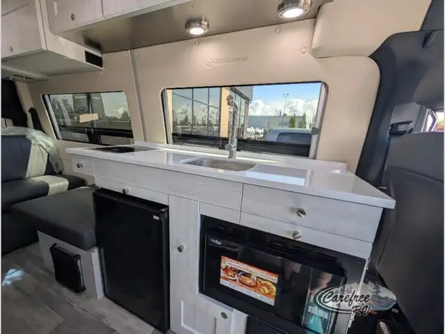 2026 Roadtrek Roadtrek SS Agile in RVs & Motorhomes in Edmonton - Image 11