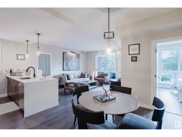 #204 11710 87 AV NW Edmonton, Alberta62863800238337124