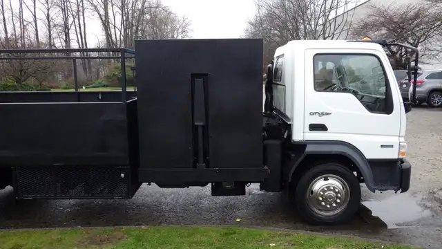 2009 International CityStar Side Dump Flatdeck in Heavy Trucks in City of Toronto - Image 15