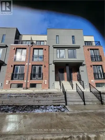 New Built (0-5 years) 2 Bed 2 Washroom Stack Town House, Spacious layout & Plenty of Sunlight. Priva...