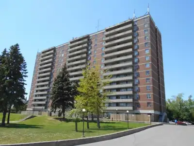 Apartment for Rent in Toronto managed by Q Residential Key Property Details kingsideapartments@qresi...