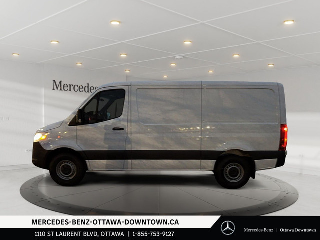 2025 Mercedes-Benz Sprinter 2500 144 Wheelbase Standard Roof RWD in Cars & Trucks in Ottawa - Image 4