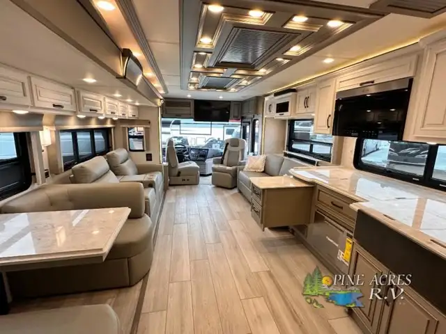 2025 Newmar Dutch Star 4369 Black Out Package in RVs & Motorhomes in Moncton - Image 21