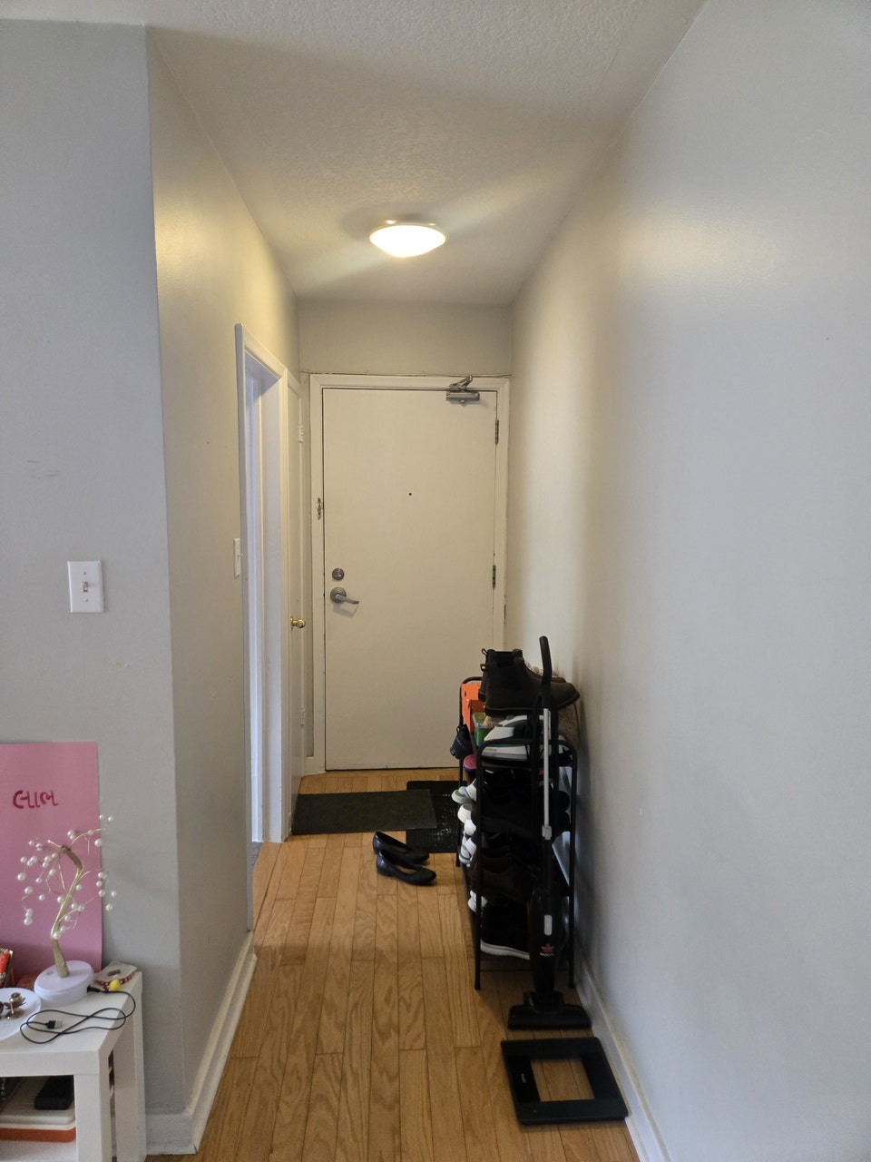 Charming 2 Bedroom Apartment on Kempenfelt Bay 2