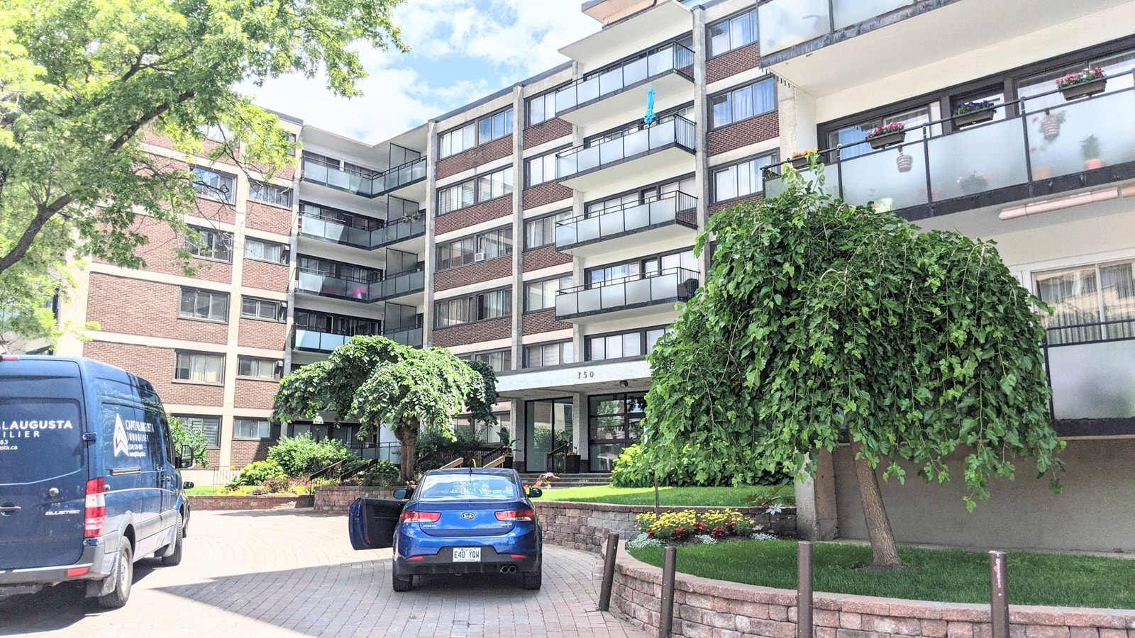 350 Blv De la Cote-Vertu — photo 1
