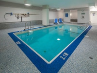 Set on ample, beautifully landscaped grounds in Ottawa South’s Herongate neighbourhood, Richlin Apar... (image 2)