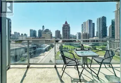 Well-Maintained 1+Den In The Prestigious Limelight Condos. Functional Open-Concept Layout With A Spa...